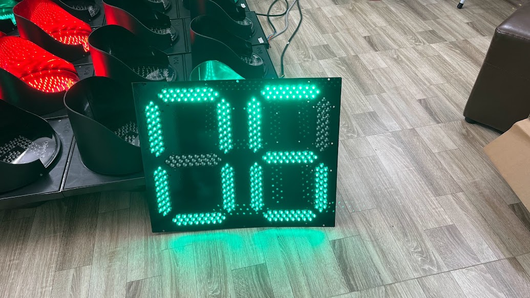 Đèn đếm lùi D500x600 hai màu Xanh - Đỏ